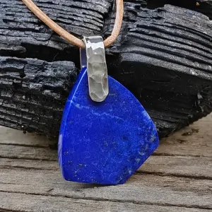 Lapis Lazuli strieborný prívesok 2